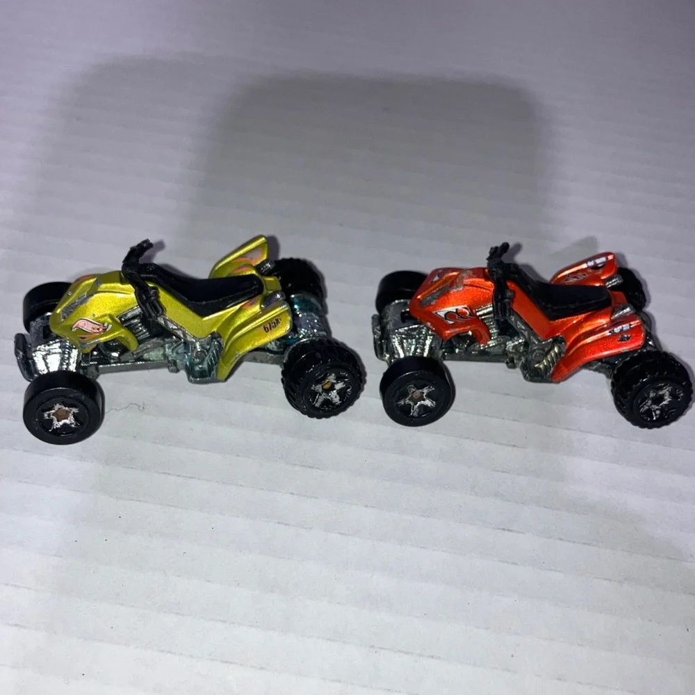 Hot Wheel Rugged Off-Road Toy Vehicle Set‎ (3) 4-Wheelers & (1) Semi Truck